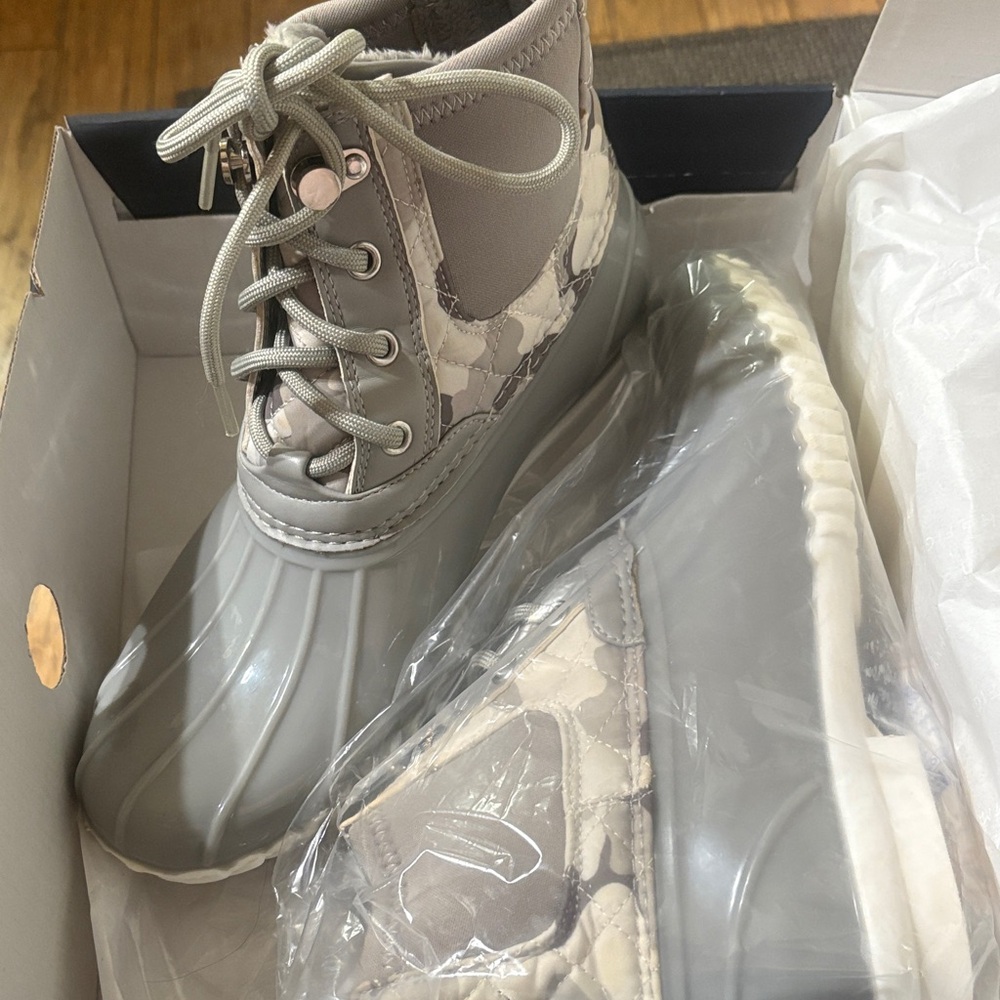 Tommy Hilfiger Gray Duck Boots